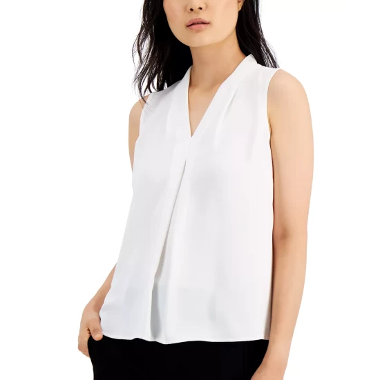 Flash Sale ๐ Bar III ๐ฉ Women's Sleeveless Pleat V-Neck Top Lily ๐ 3 Flash Sale ๐ Bar III ๐ฉ Women's Sleeveless Pleat V-Neck Top Lily ๐ - Image 3